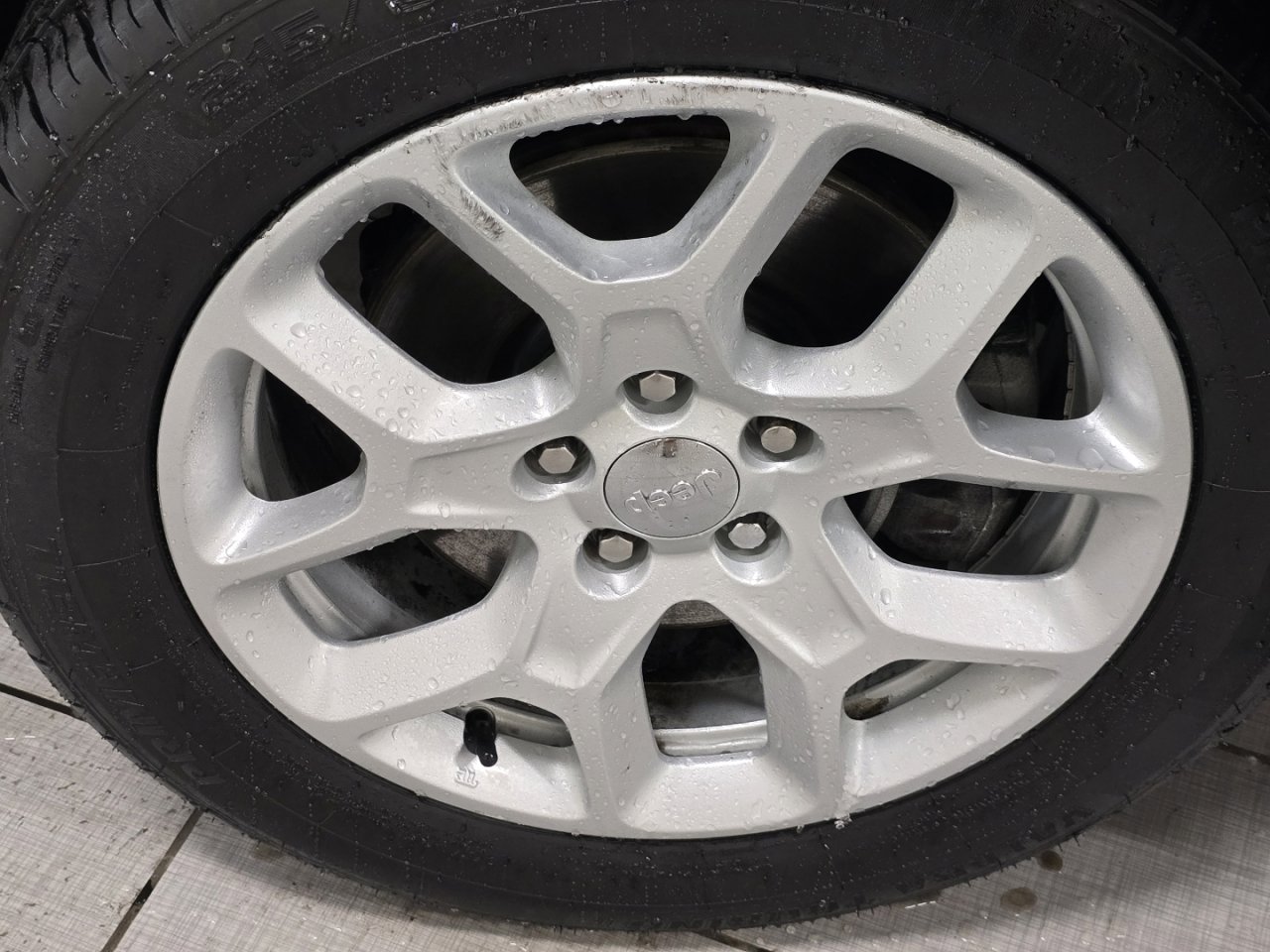 Used 2018 Jeep Renegade Latitude w/ Cold Weather Group image 6