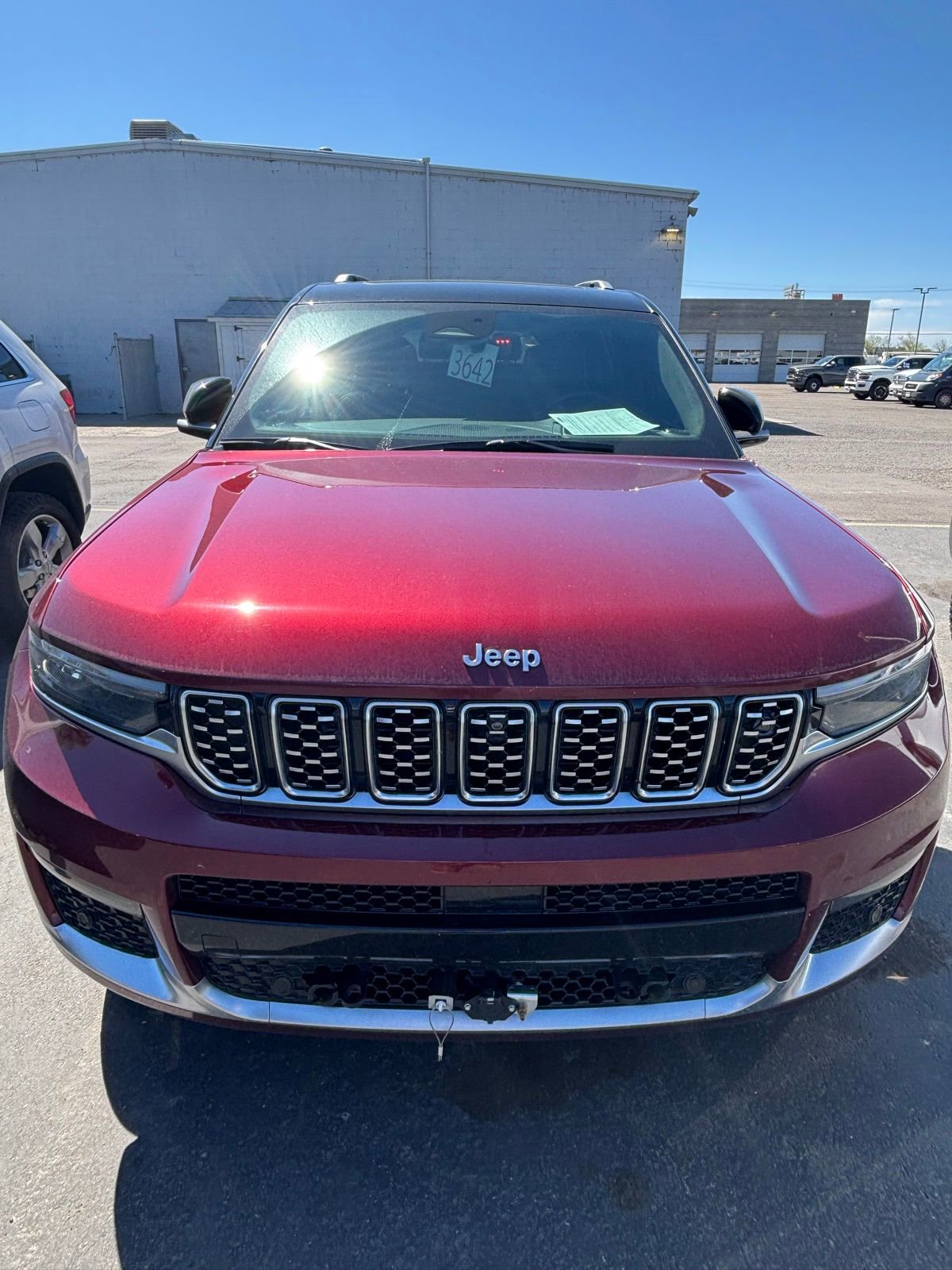 Used 2023 Jeep Grand Cherokee L Summit image 9