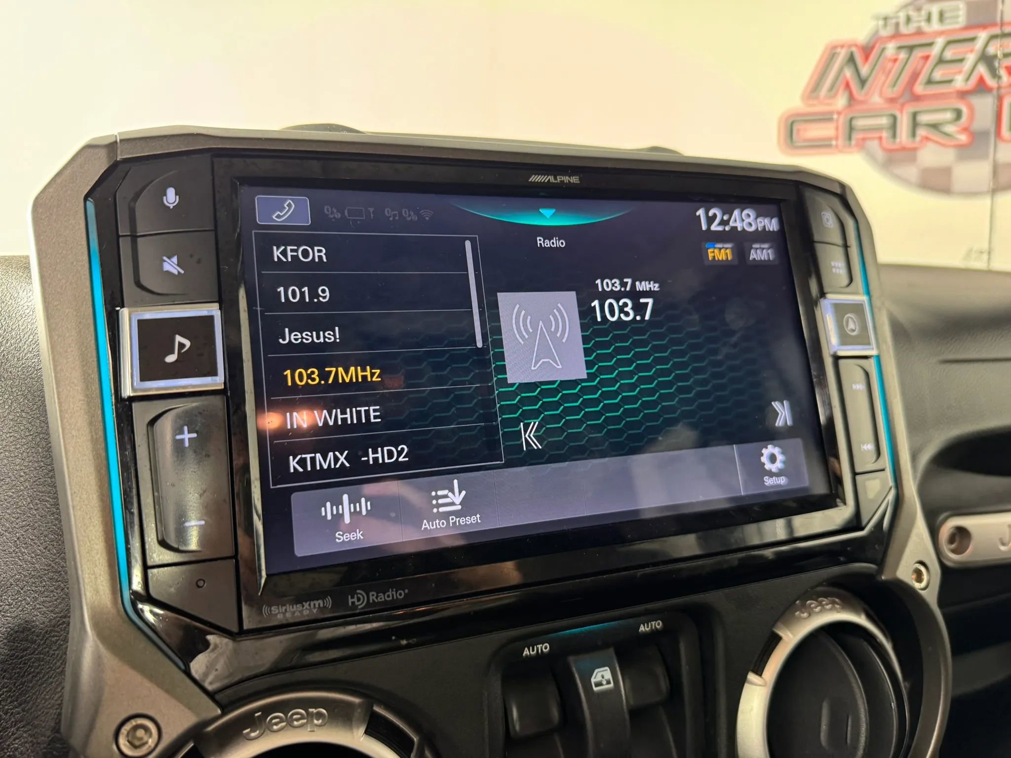 Used 2011 Jeep Wrangler Rubicon w/ Dual Top Group AWD/4WD image 16