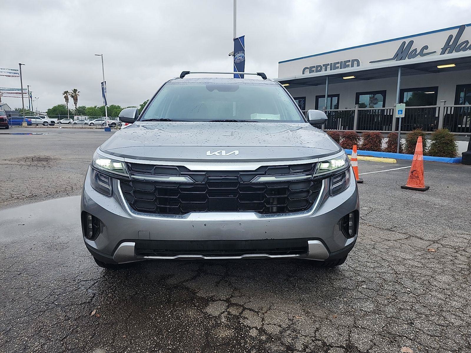 Used 2024 Kia Seltos SX AWD/4WD image 8