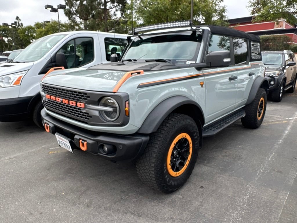 Used 2023 Ford Bronco Badlands w/ Sasquatch Package AWD/4WD image 16
