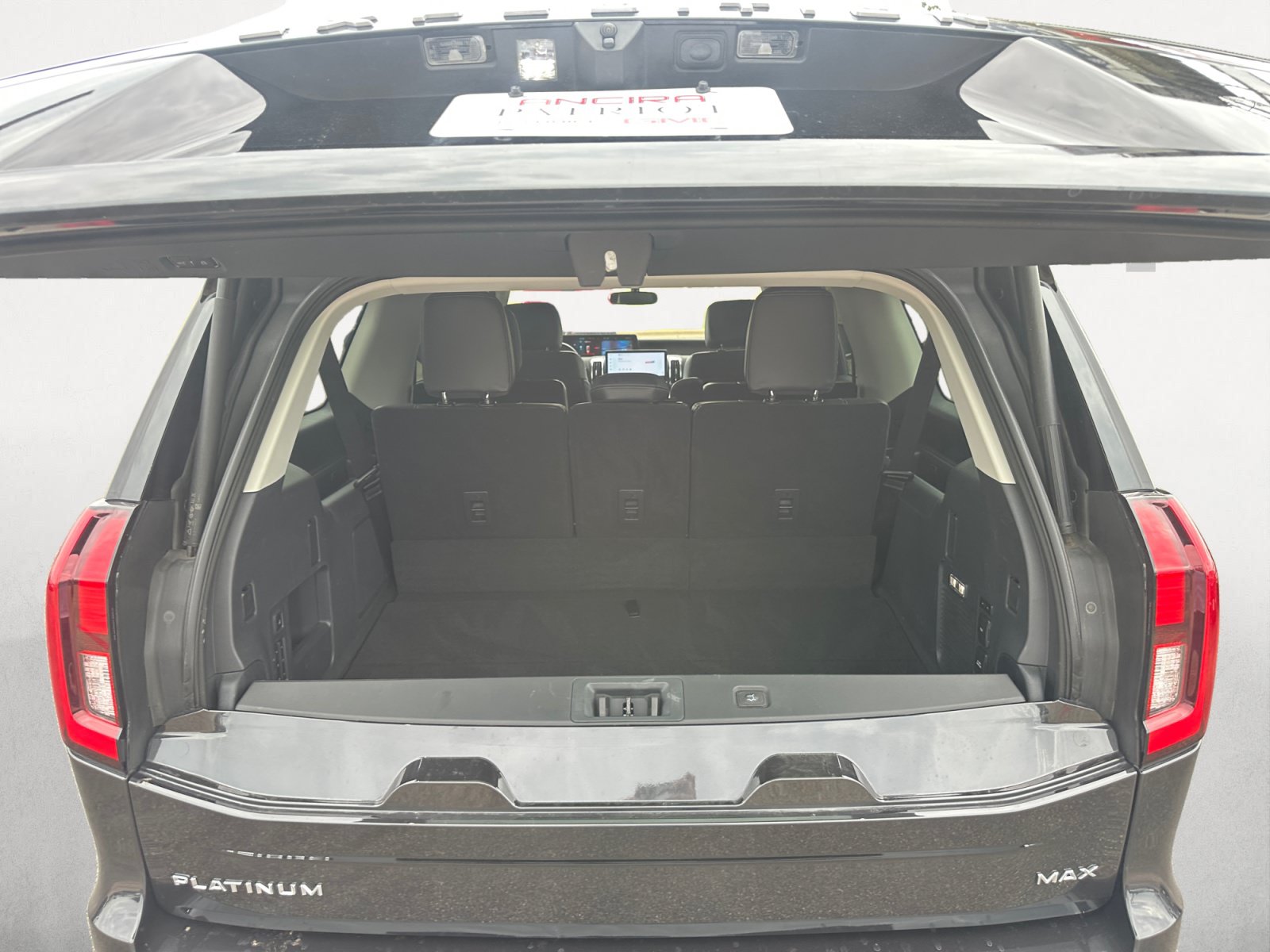 Used 2025 Ford Expedition Max Platinum w/ Driver's Package AWD/4WD image 12