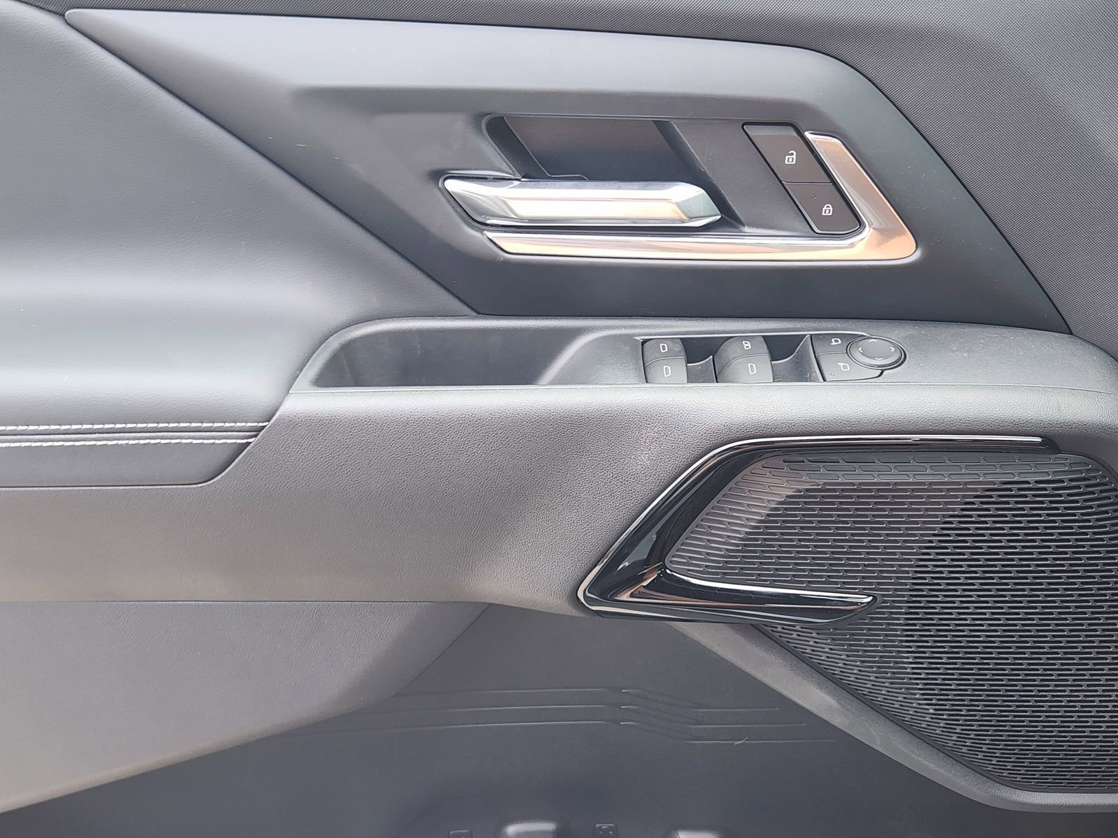 New 2026 Chevrolet Silverado EV LT AWD/4WD image 21