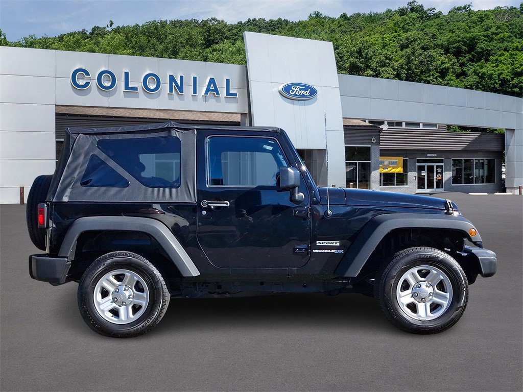 Used 2018 Jeep Wrangler Sport image 7