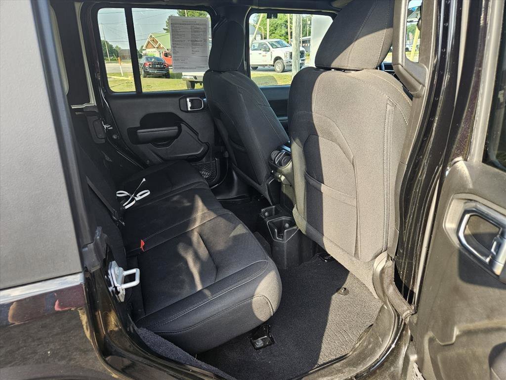 Used 2022 Jeep Wrangler Unlimited Sport AWD/4WD image 13
