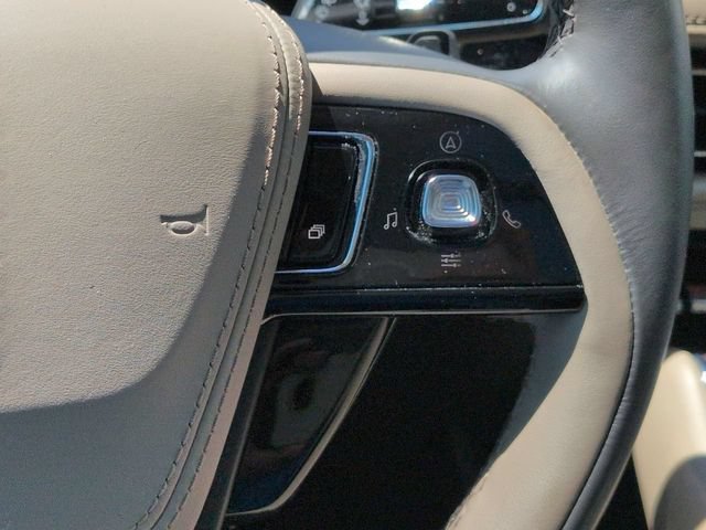 Used 2023 Lincoln Aviator Reserve w/ Equipment Group 201A AWD/4WD image 34