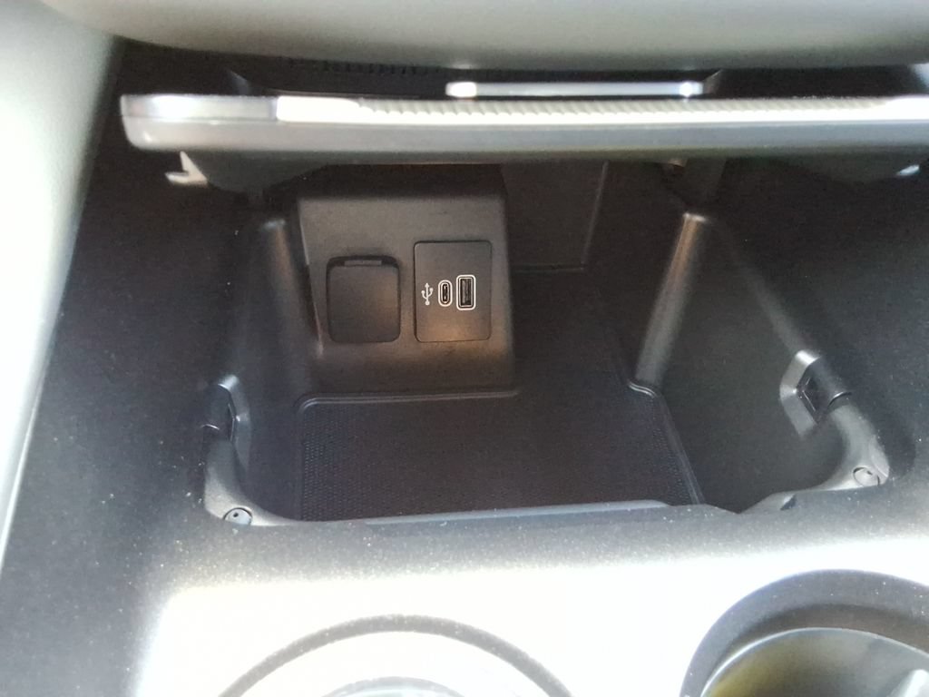 Used 2025 Ford Explorer Active RWD image 34