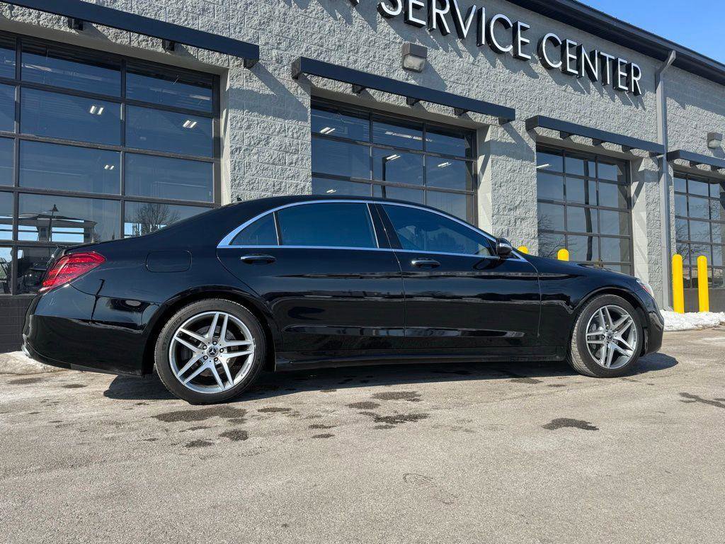Used 2019 Mercedes-Benz S 560 4MATIC Sedan w/ AMG Line Exterior image 49
