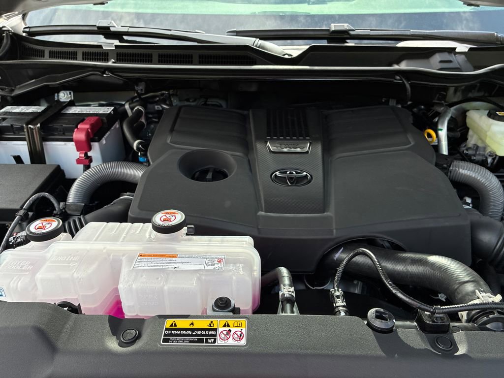 New 2026 Toyota Tundra Limited AWD/4WD image 31