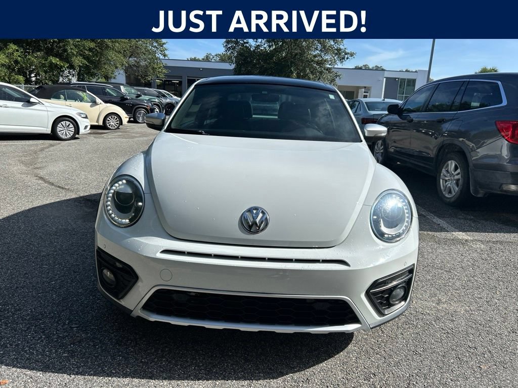 Used 2018 Volkswagen Beetle 2.0T Dune FWD image 4
