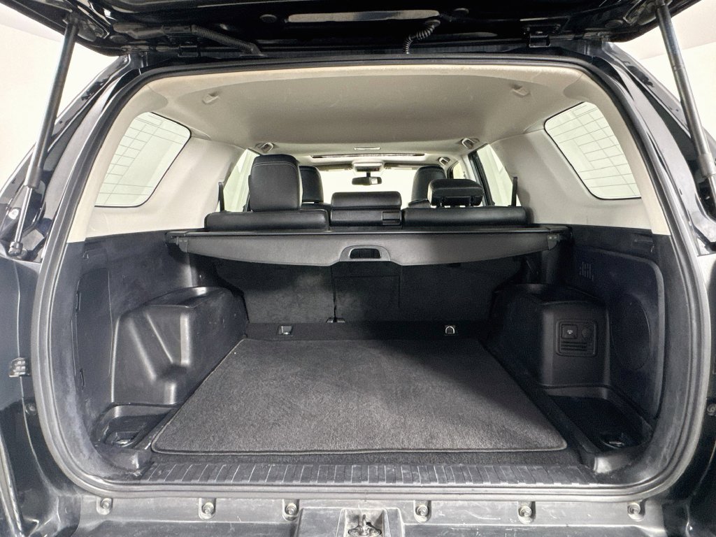Used 2018 Toyota 4Runner Limited AWD/4WD image 31