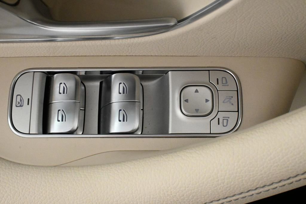 Used 2026 Mercedes-Benz GLS 450 4MATIC image 30