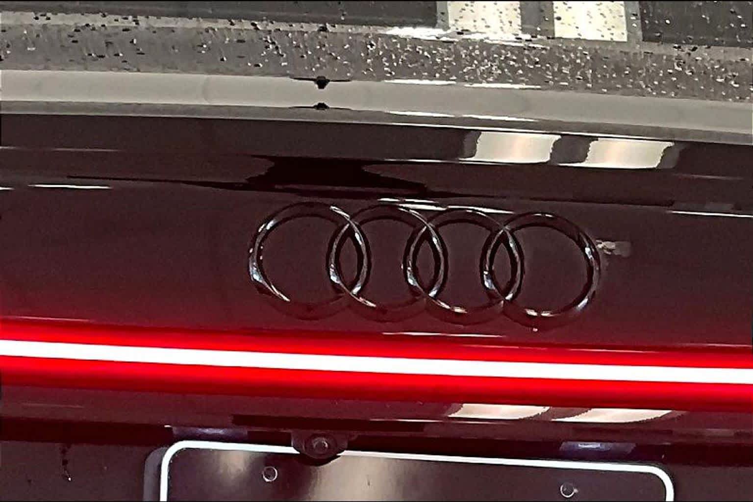 Used 2025 Audi S8 w/ Executive Package AWD/4WD image 28