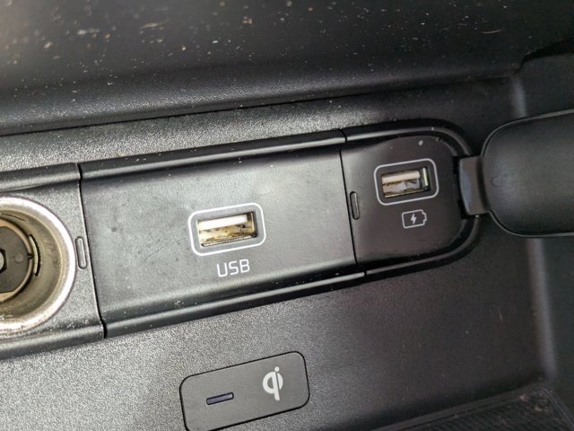 Used 2022 Kia Telluride SX w/ Towing Package image 18