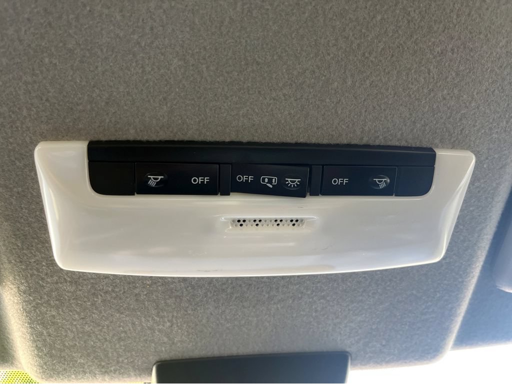Certified 2023 Nissan Kicks SV FWD image 34