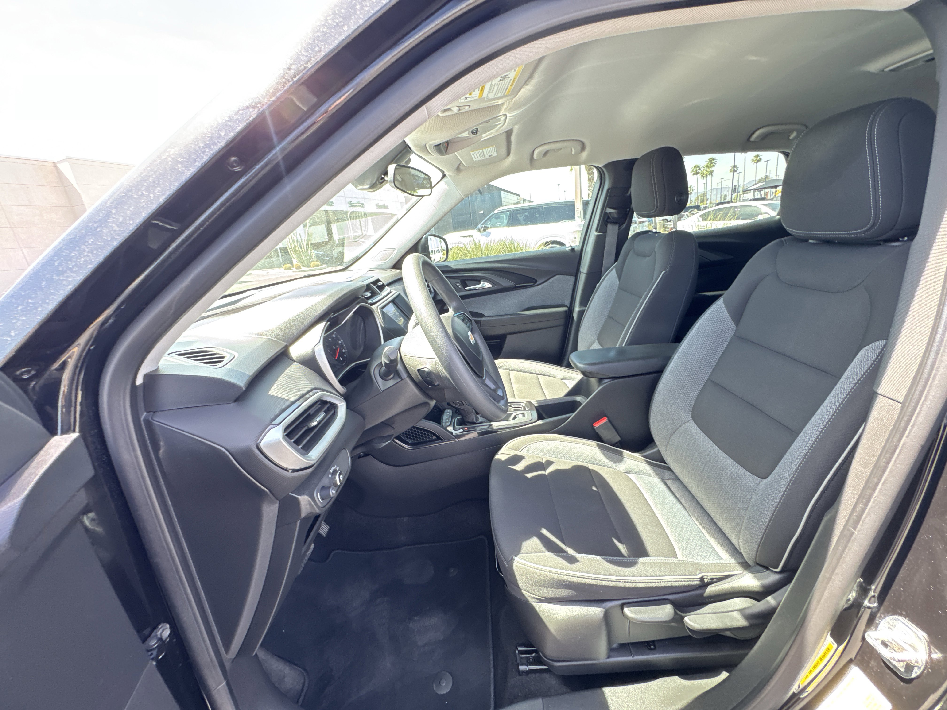Used 2023 Chevrolet TrailBlazer LS AWD/4WD image 10