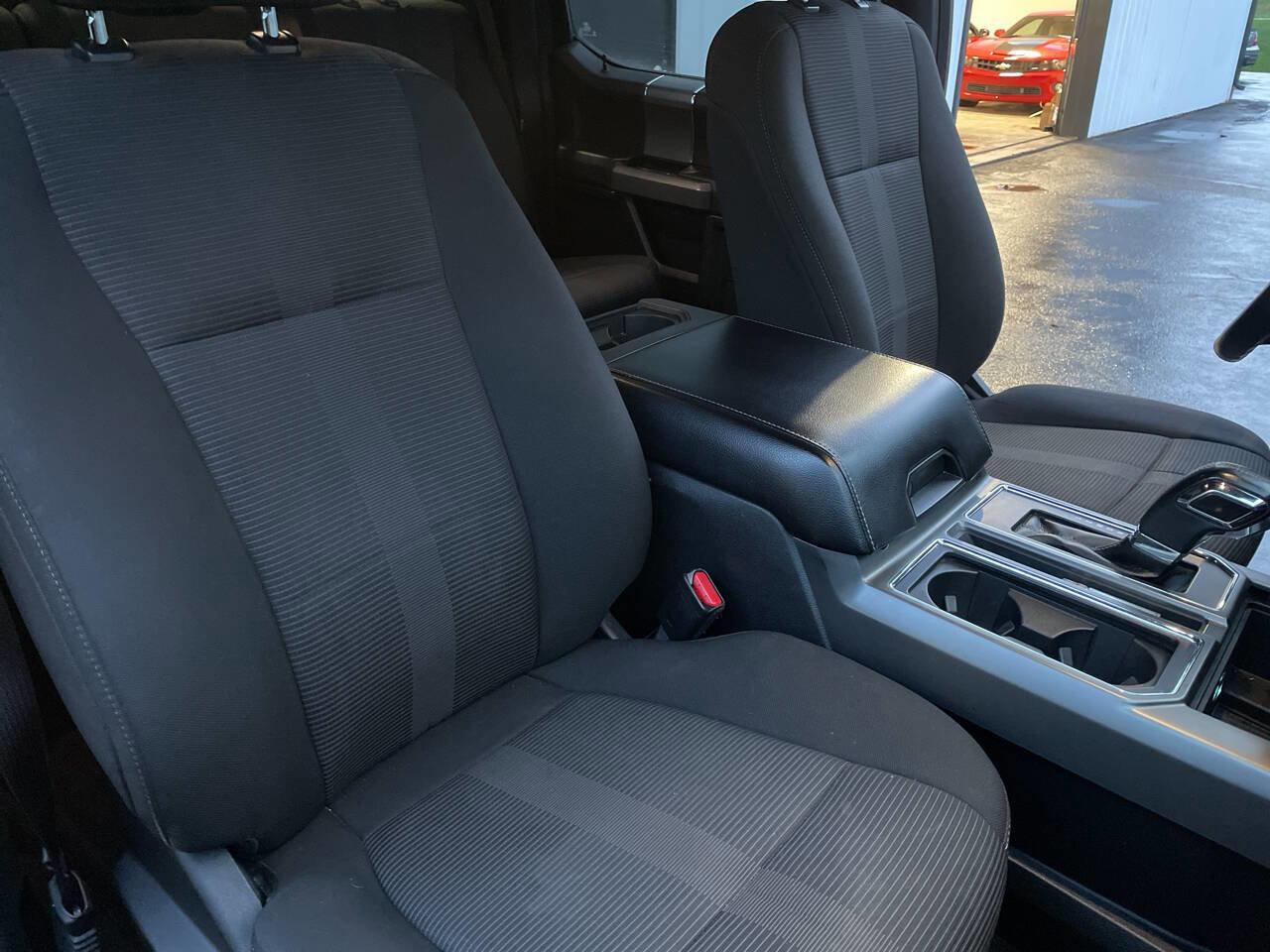 Used 2017 Ford F150 XLT w/ Equipment Group 302A Luxury image 12