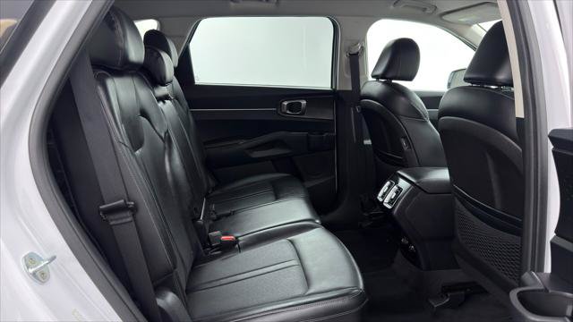 Used 2022 Kia Sorento S FWD image 18