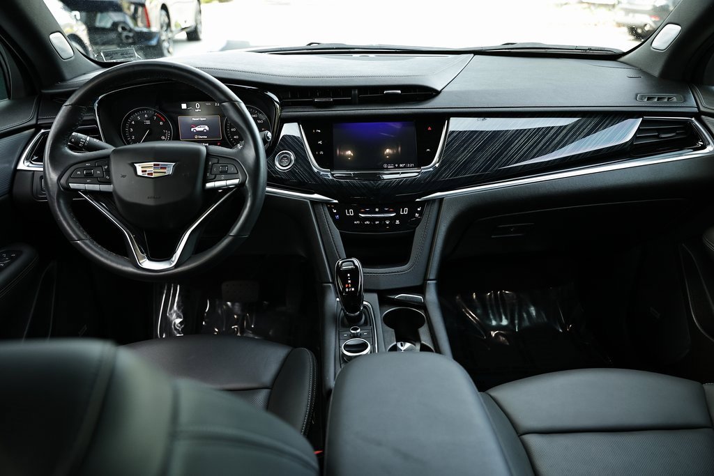 Used 2024 Cadillac XT6 Premium Luxury w/ Technology Package image 28