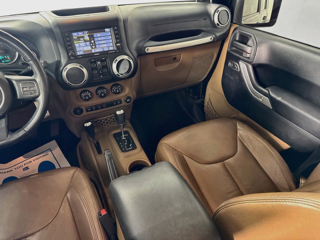 Used 2014 Jeep Wrangler Unlimited Rubicon w/ Connectivity Group AWD/4WD image 27