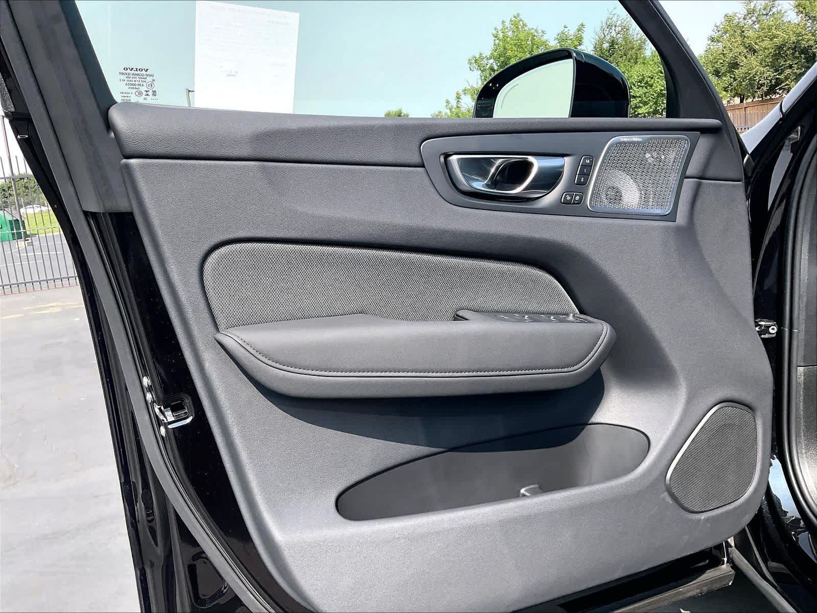New 2026 Volvo XC60 T8 Polestar w/ Protection Package Premier AWD/4WD image 24