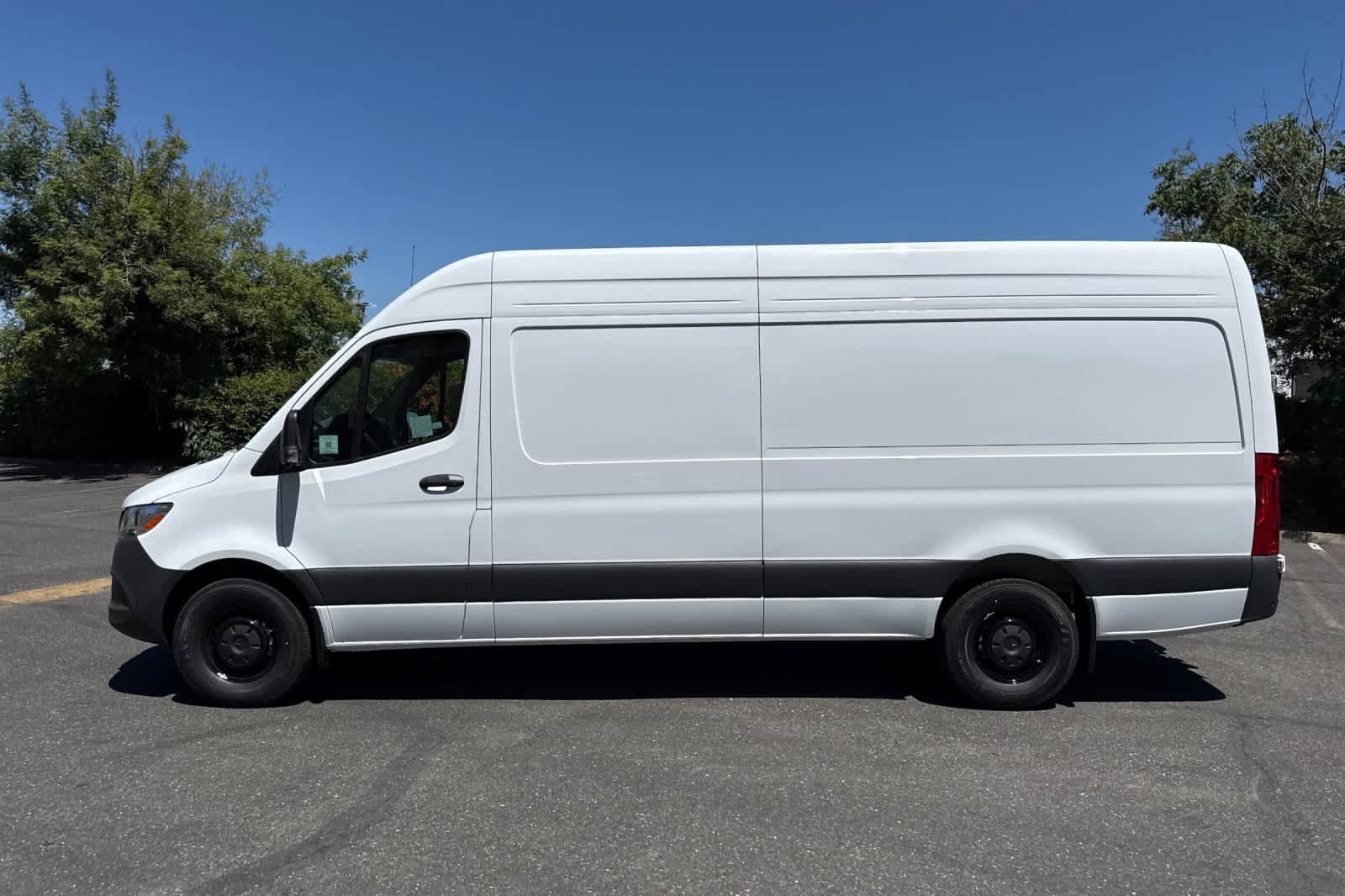 New 2026 Mercedes-Benz Sprinter 2500 image 6
