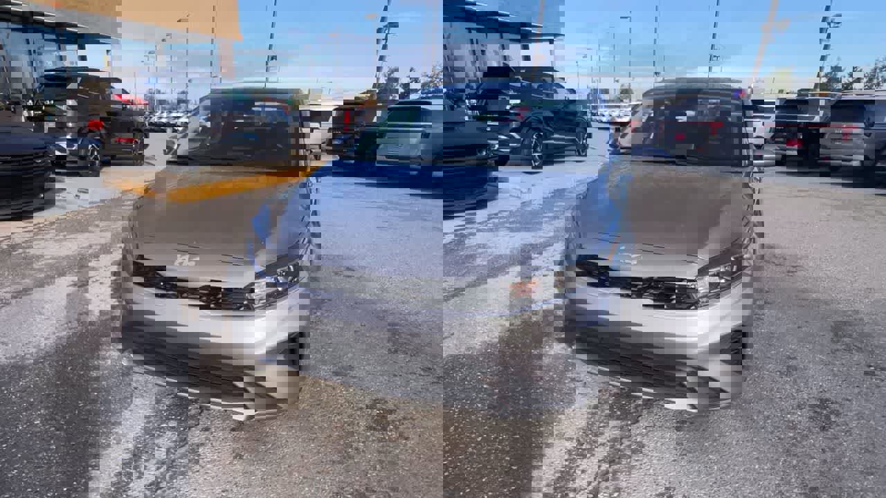 Used 2024 Kia Forte LXS image 3