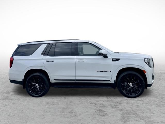 Used 2024 GMC Yukon Denali w/ Advanced Technology Package AWD/4WD image 4