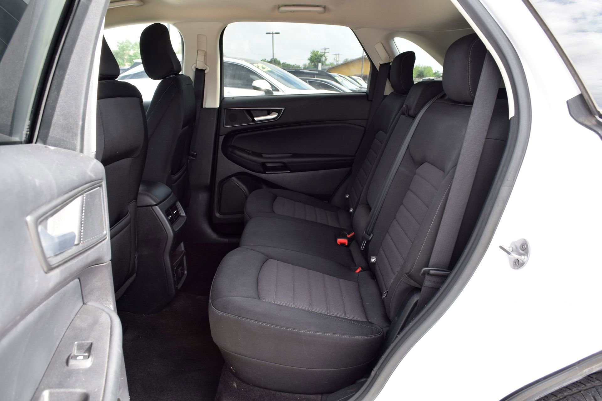 Certified 2020 Ford Edge SE image 19