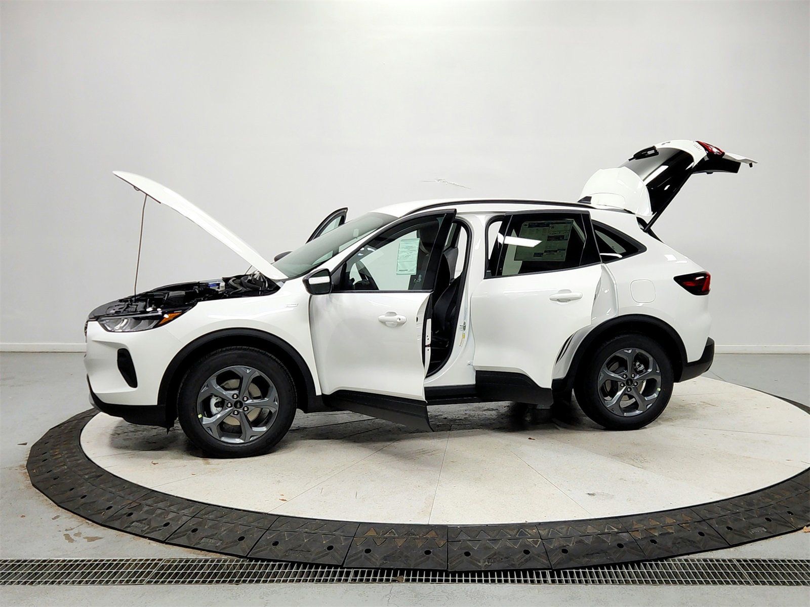 New 2026 Ford Escape ST-Line w/ Tech Pack #1 image 12