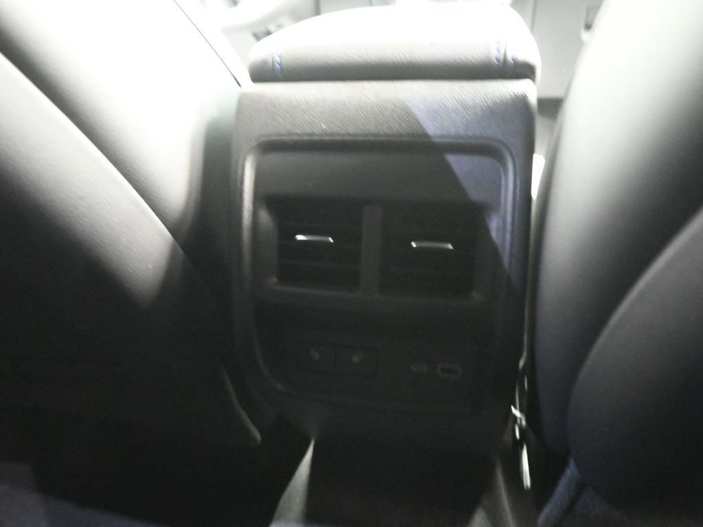 Used 2024 Cadillac XT4 Sport FWD image 24
