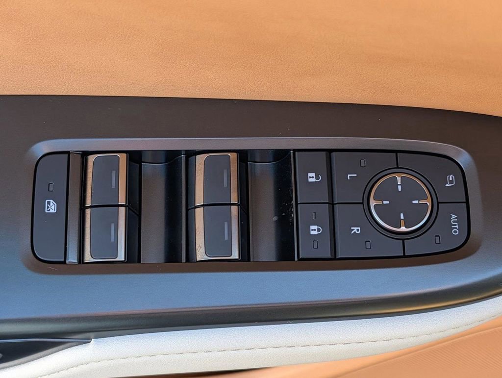 New 2026 Lexus RZ 350e 2WD image 18