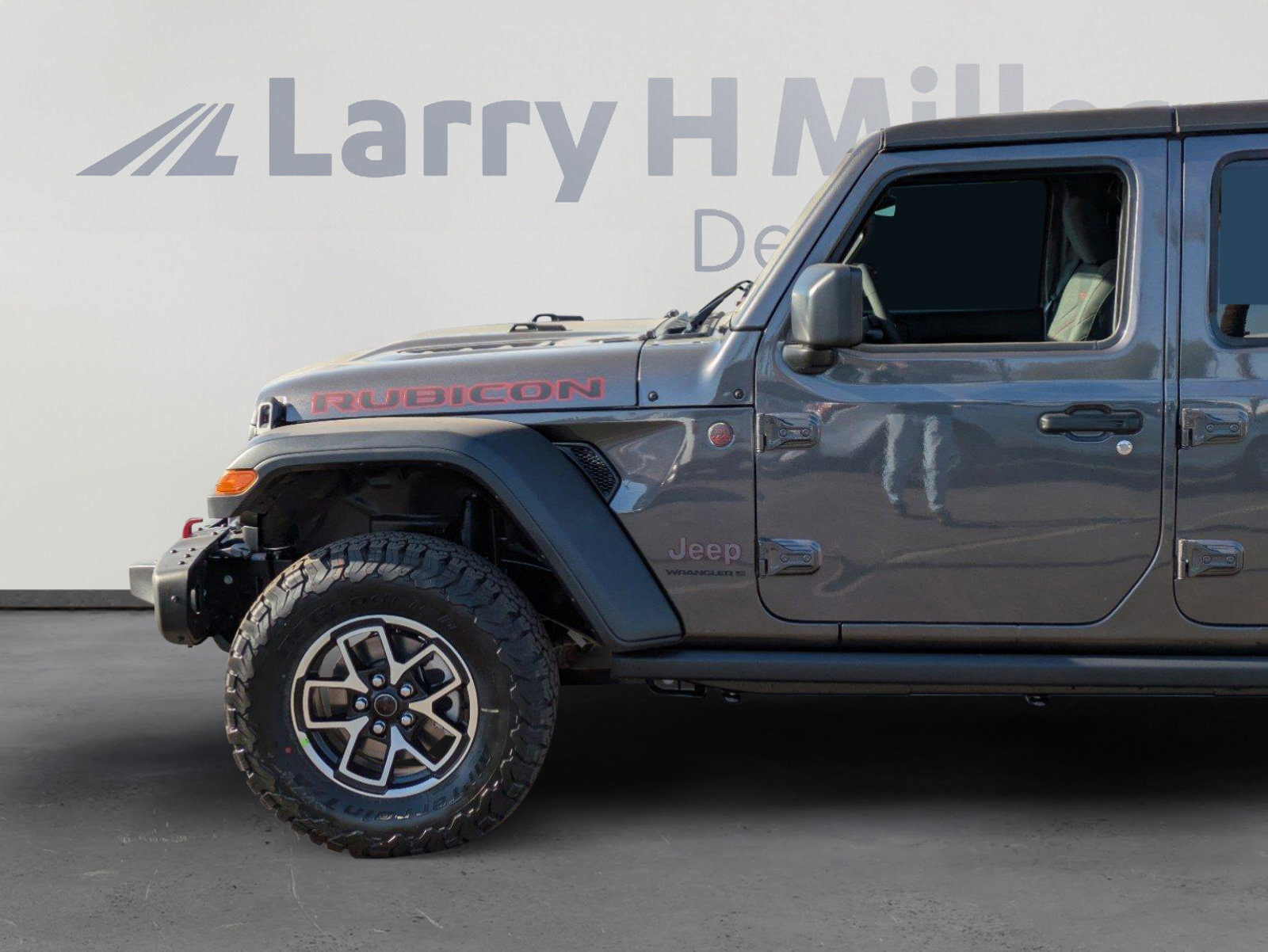 New 2025 Jeep Wrangler Unlimited Rubicon w/ Steel Bumper Group video 2