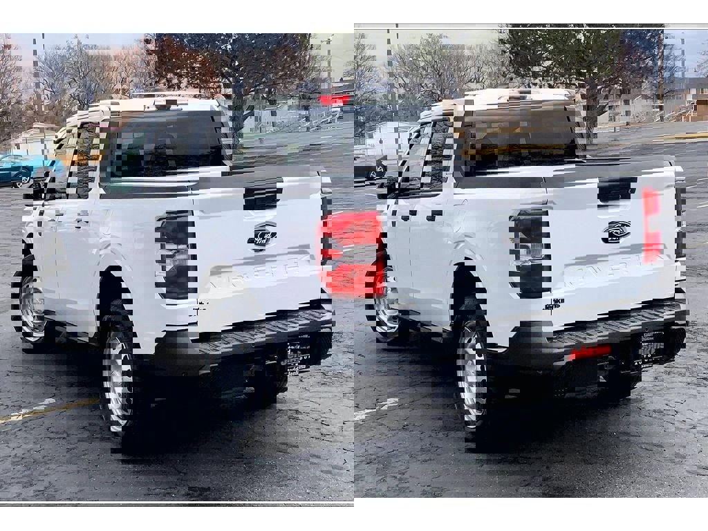 New 2025 Ford Maverick XL w/ 4K Tow Package image 18