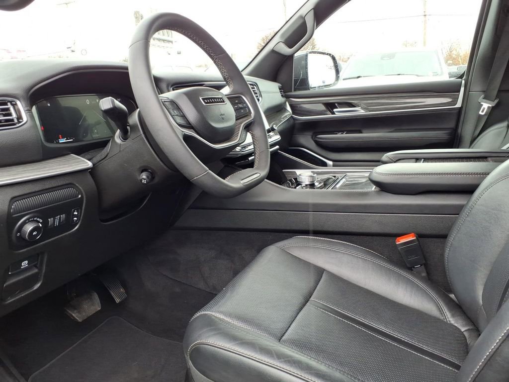 Used 2022 Jeep Wagoneer Series II image 13