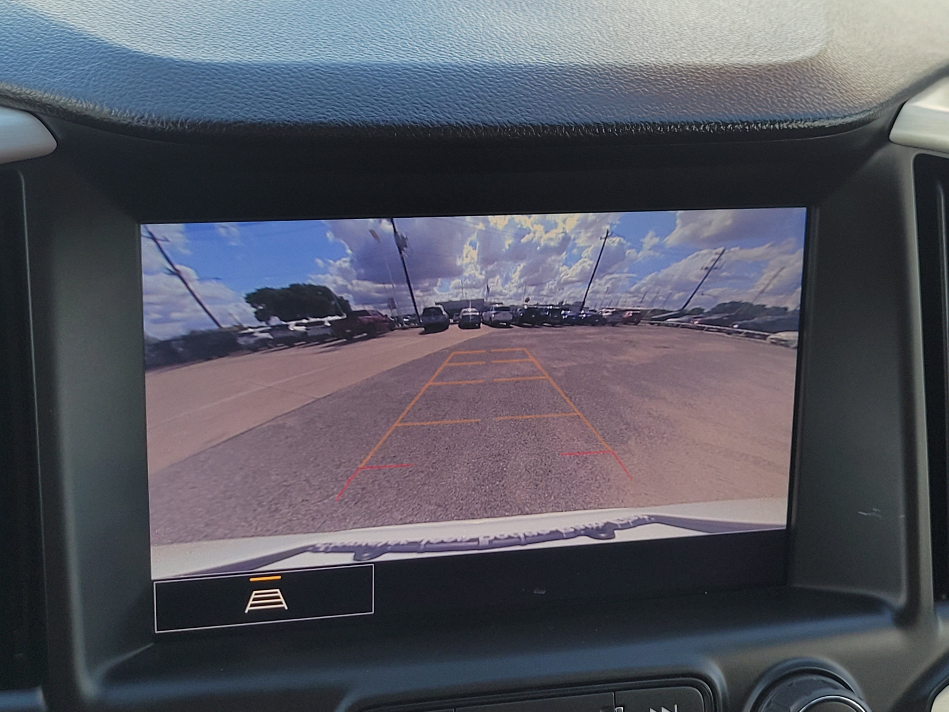 Used 2024 GMC Terrain SLT image 18