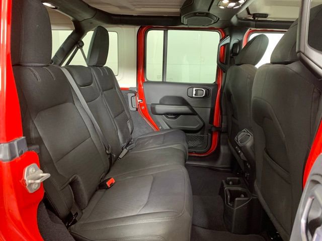 Used 2023 Jeep Wrangler Unlimited Sahara AWD/4WD image 26