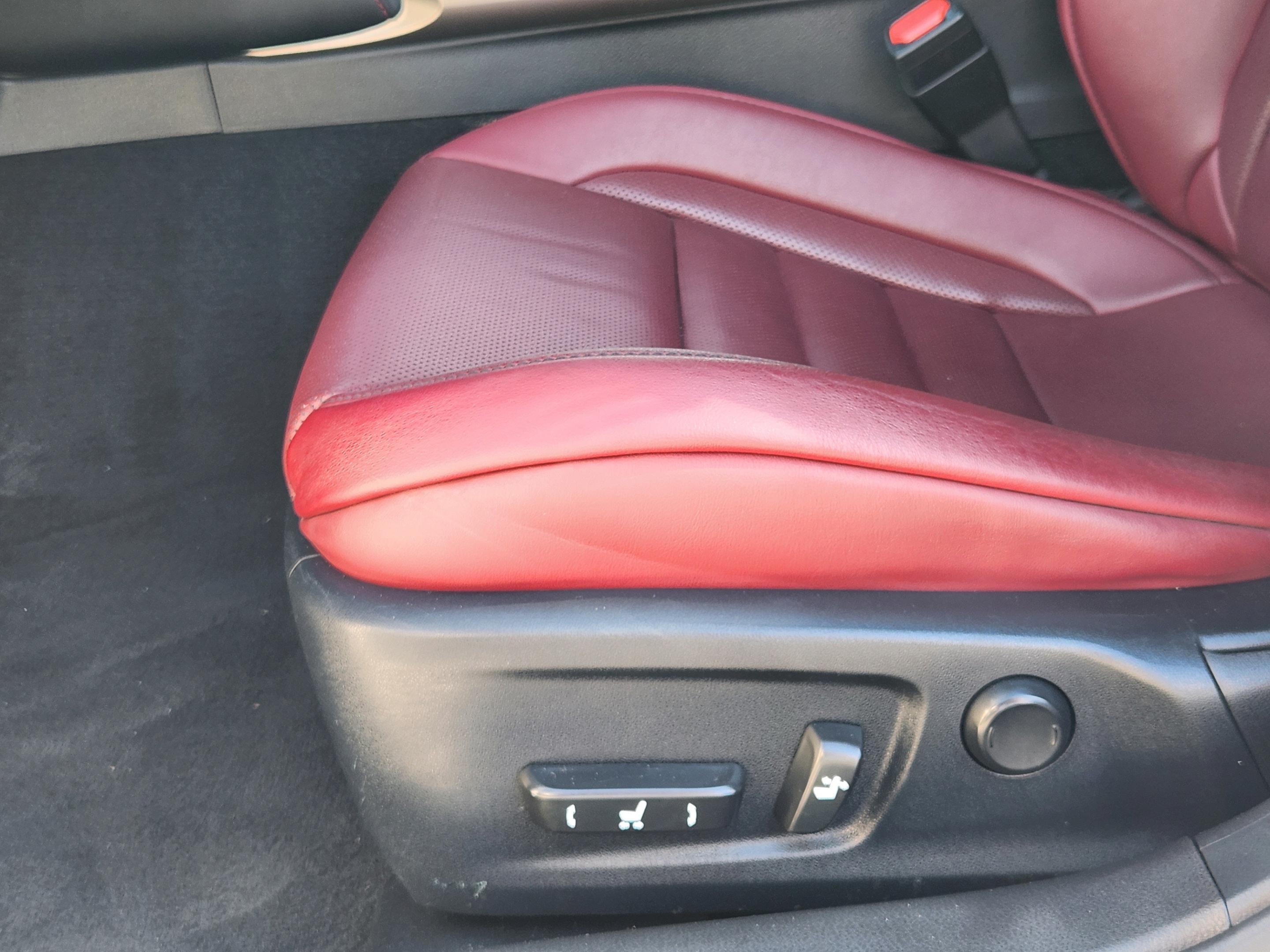 Used 2015 Lexus IS 250 w/ F-Sport Package RWD image 23