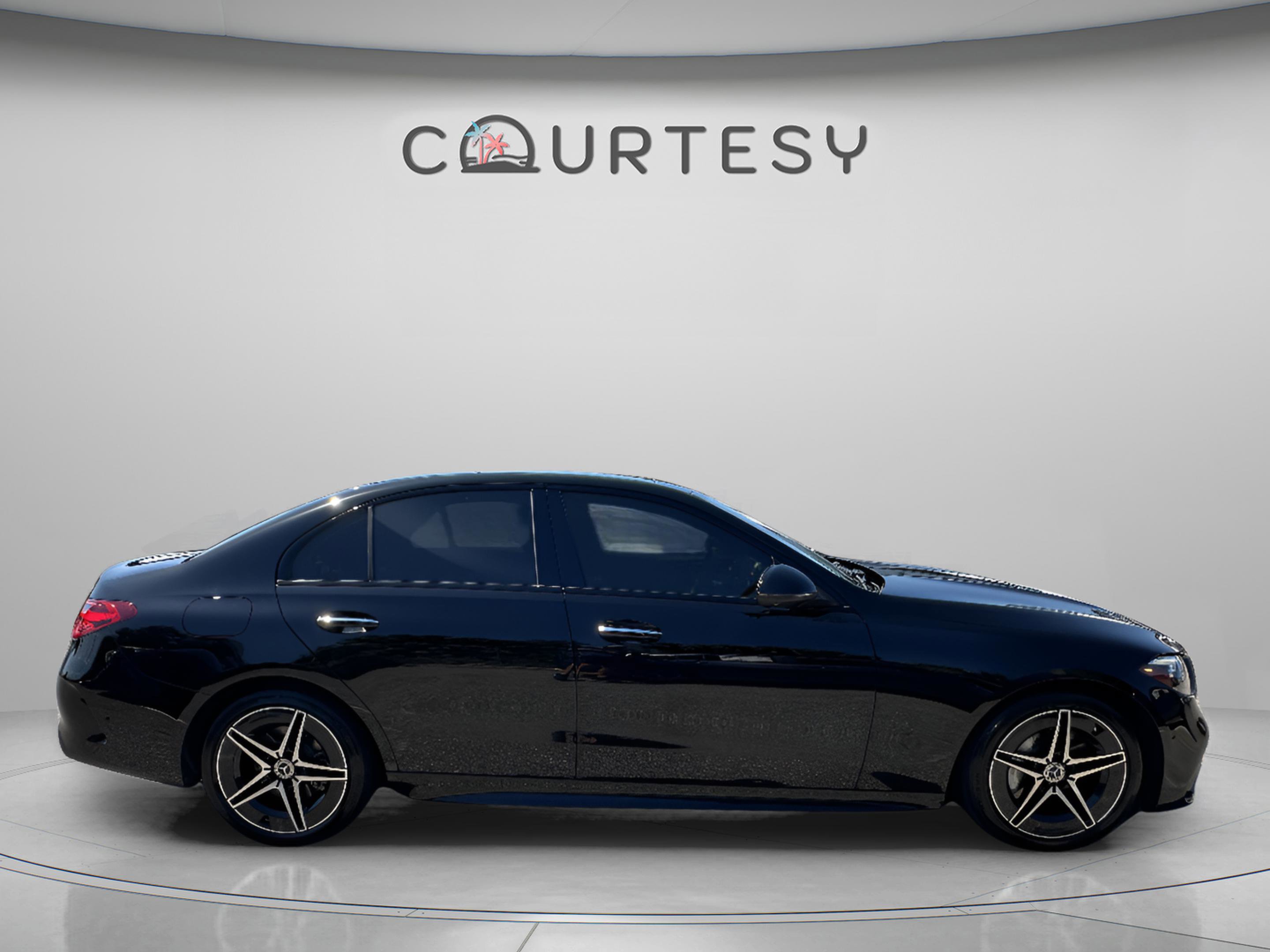 Used 2024 Mercedes-Benz C 300 4MATIC Sedan image 7