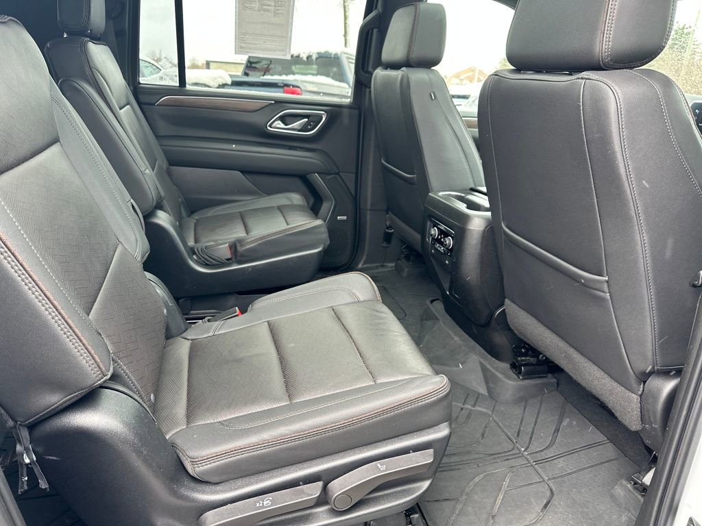 Certified 2023 Chevrolet Suburban High Country w/ Premium Package 2 image 32
