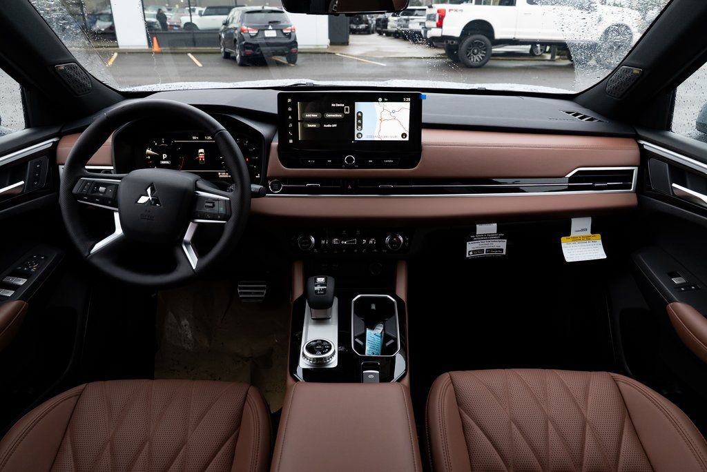 New 2026 Mitsubishi Outlander SEL image 8