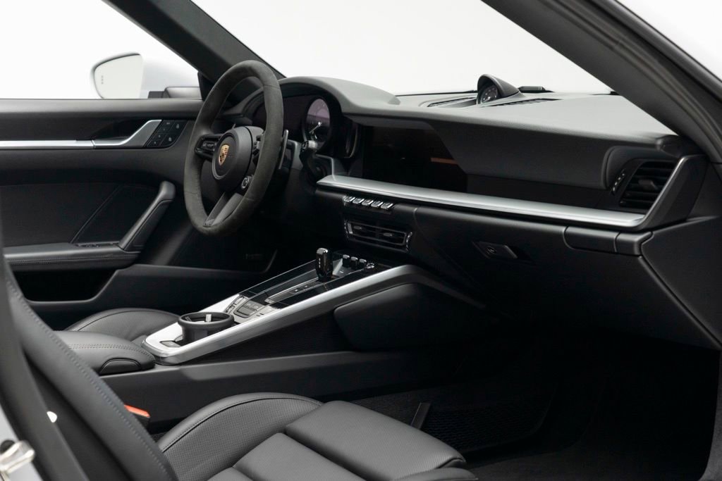 Used 2024 Porsche 911 Targa 4S w/ Premium Package image 45