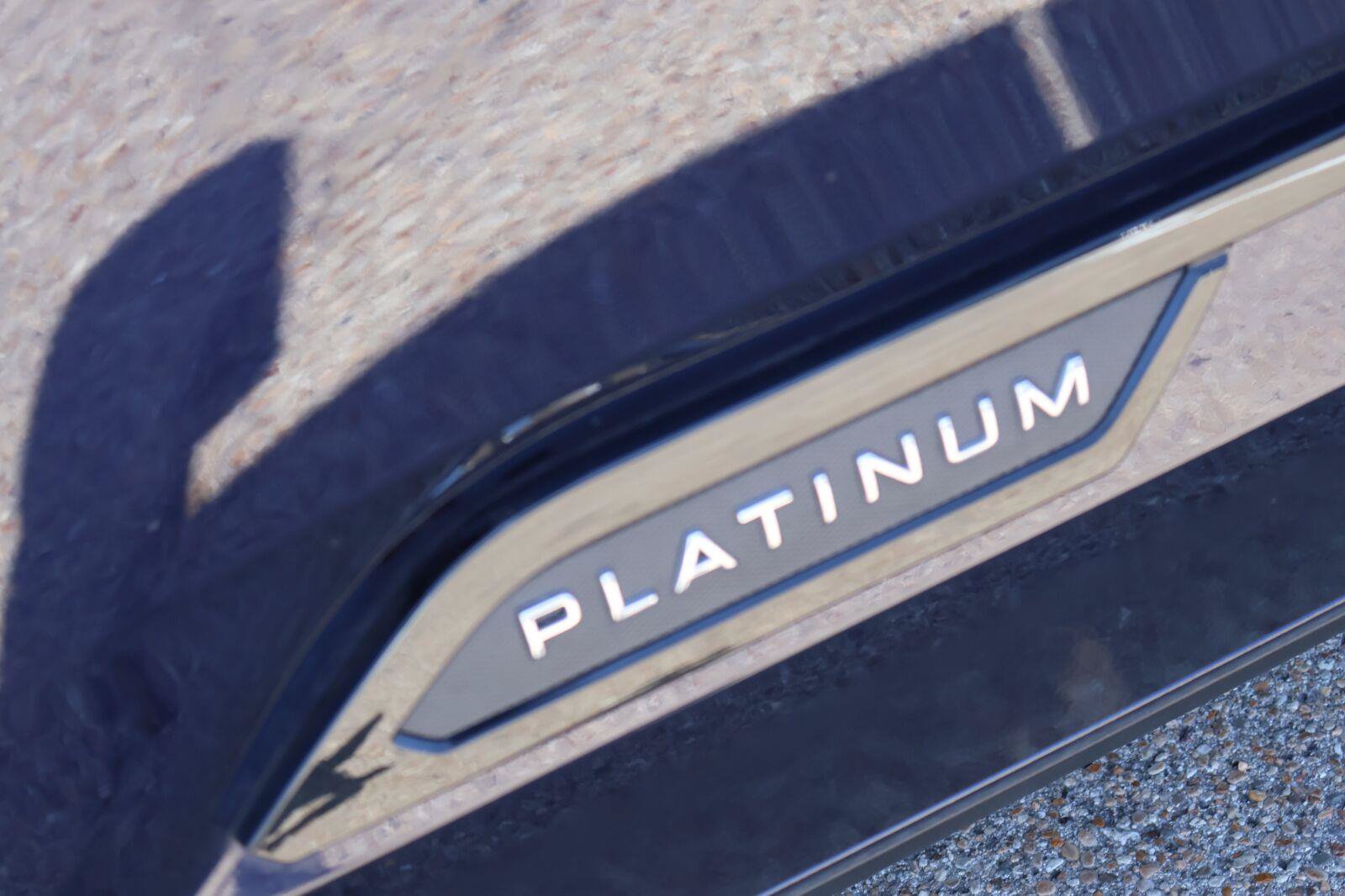 Used 2024 Toyota Tundra Platinum AWD/4WD image 12