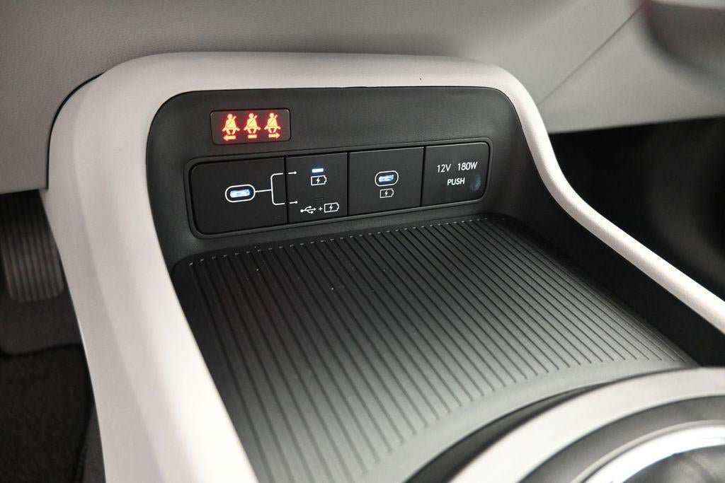 New 2027 Hyundai Kona SE FWD image 20
