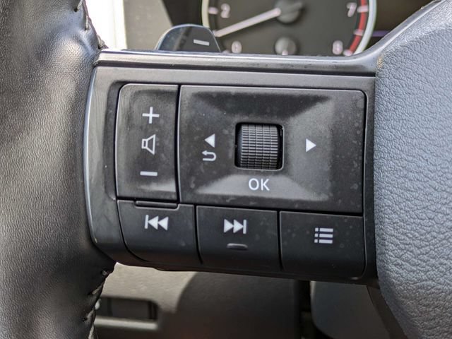 Used 2025 Nissan Rogue SV FWD image 23