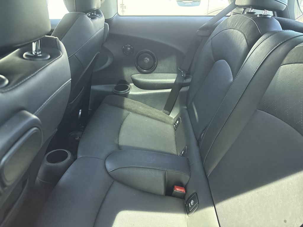 Used 2019 MINI Cooper S image 11