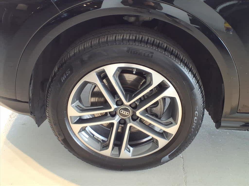 Used 2025 Audi Q5 Premium w/ Premium Plus AWD/4WD image 8
