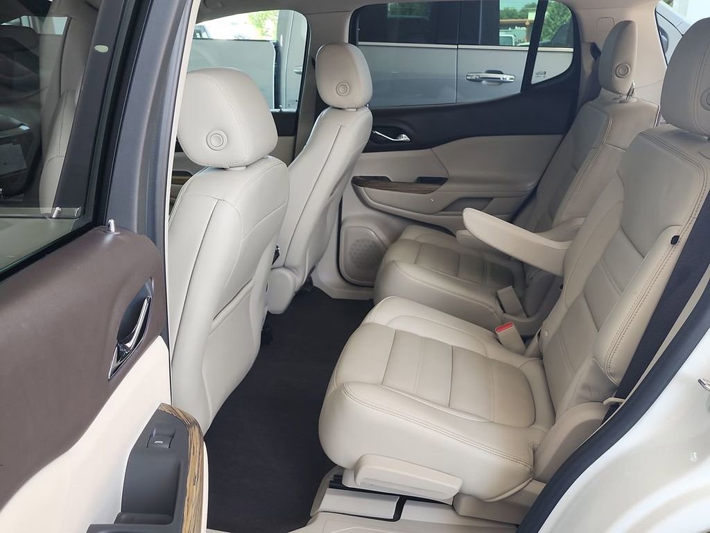 Certified 2018 GMC Acadia Denali w/ Technology Package FWD image 25