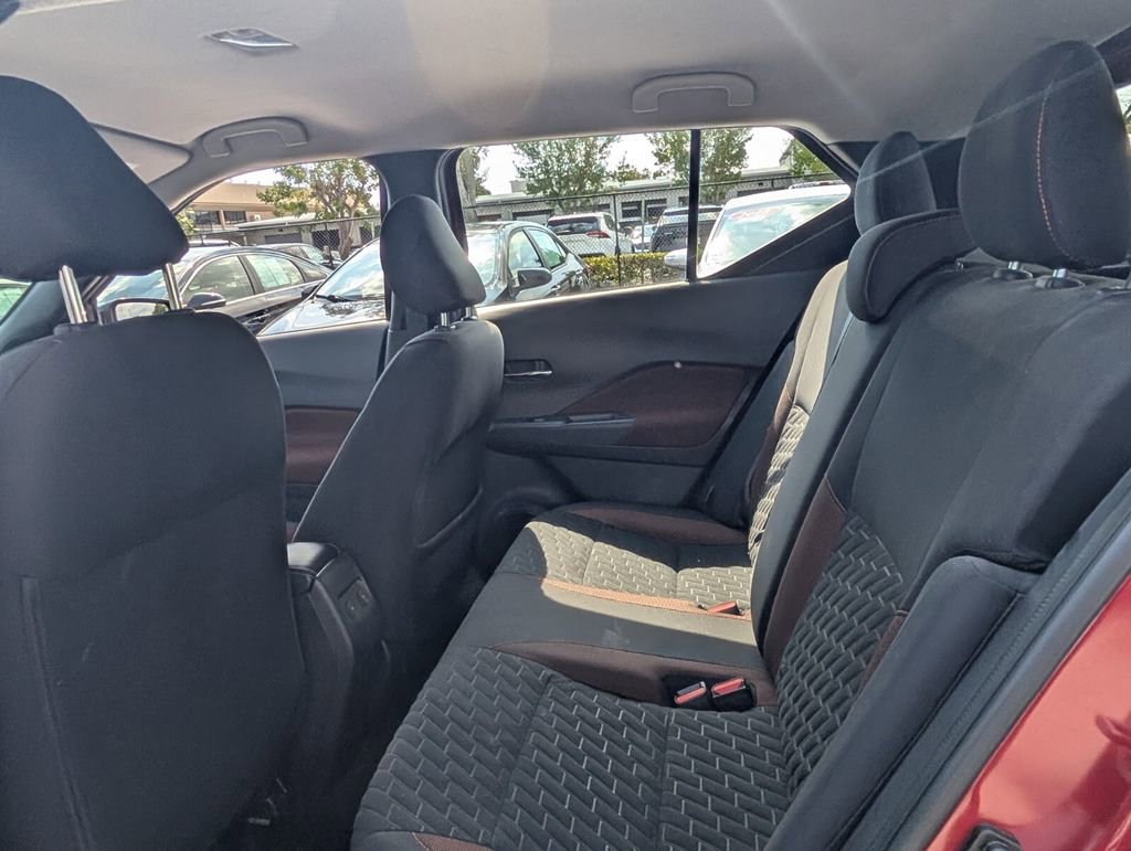 Used 2021 Nissan Kicks SR image 12