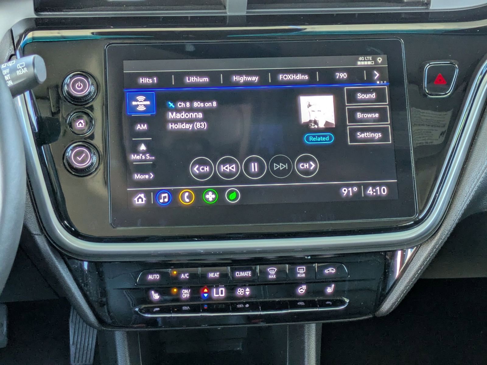 Used 2023 Chevrolet Bolt LT FWD image 18